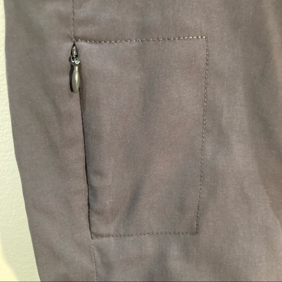 PRANA Sz 4 Hiking Convertible Pants  with Some Stretch Lots of Pockets - Picture 7 of 11